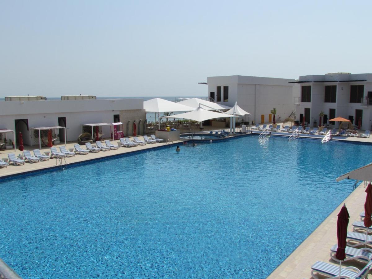 Mirage Bab Al Bahr Hotel Dibba Bagian luar foto